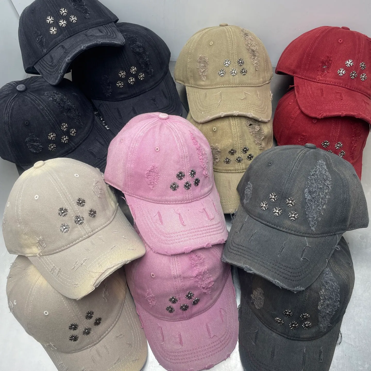 Private message for price inquiry! 🆕Crow’s heart-breaking single style ripped baseball cap